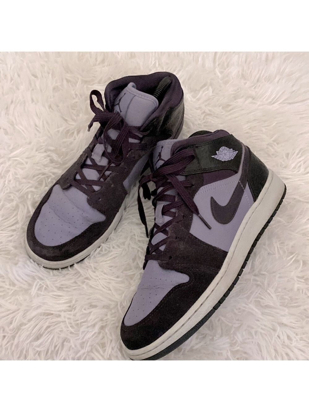 Jordan retro mid Iron purple sneakers